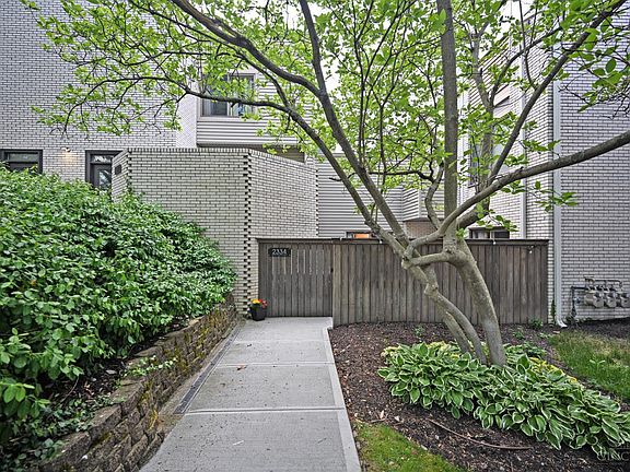 2nd image of 2334 Dana Ave