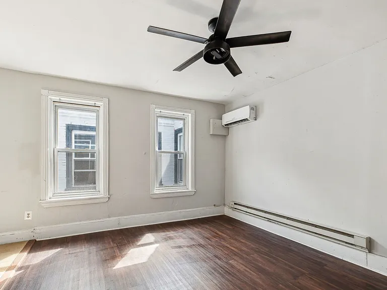 4161 Ridge Ave #2 — Photo 8