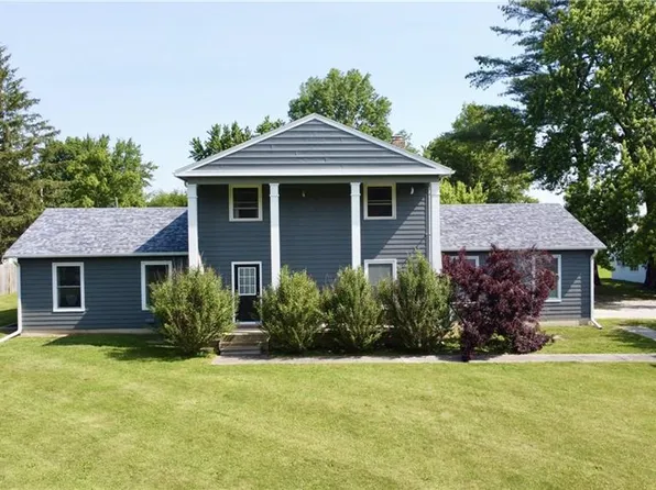 1411 E 10th St, Trenton, MO 64683