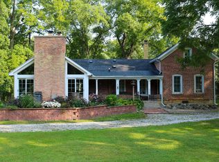 185 E Oak Hill Rd, Porter, IN 46304