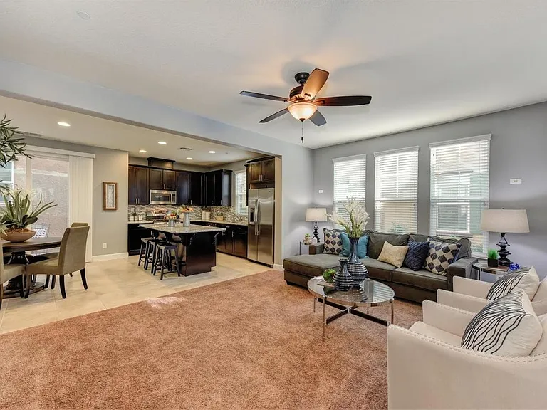 916 Lyon Pl — Photo 30