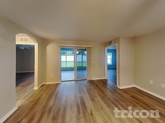 3rd image of 15542 Florida Breeze Loop