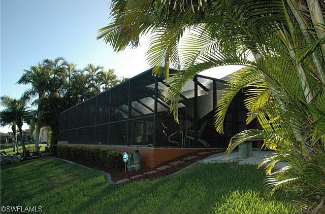 1st image of 4525 SW 5th Ave