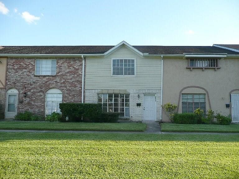 1st image of 8466 Leawood Blvd #8466