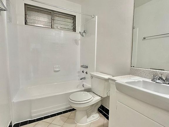 2nd image of 6153 Lexington Ave #22