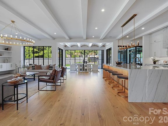 5th image of 20218 Rainbow Cir