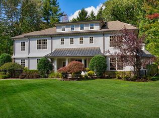 186 Hartshorn Dr, Short Hills, NJ 07078