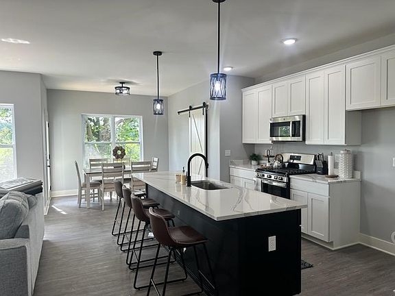 4th image of 634 Anjali Ct #R