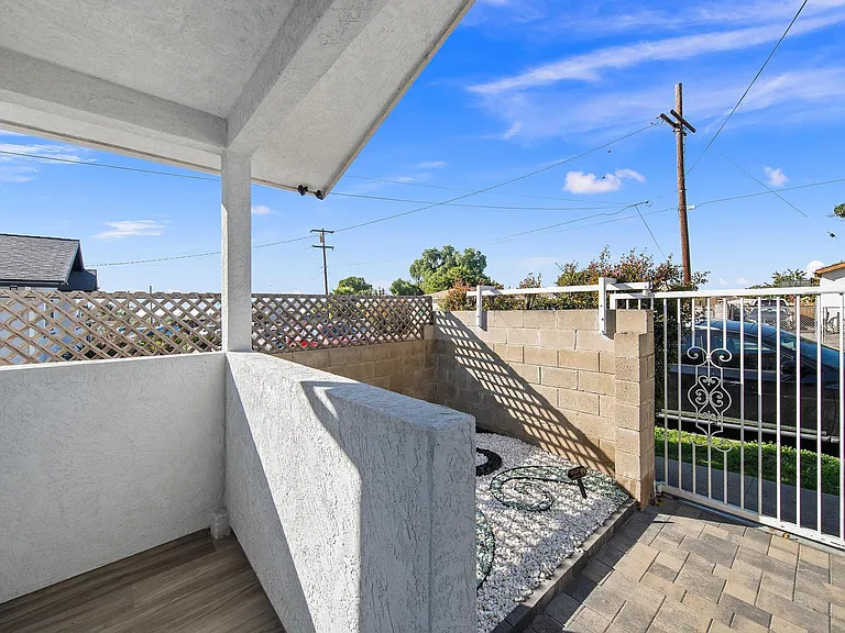 6059 Edgewater St — Photo 23