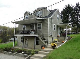 410 Barnickel St, Meadow Lands, PA 15347