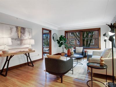 1631 16th Avenue #202, Seattle, WA, 98122