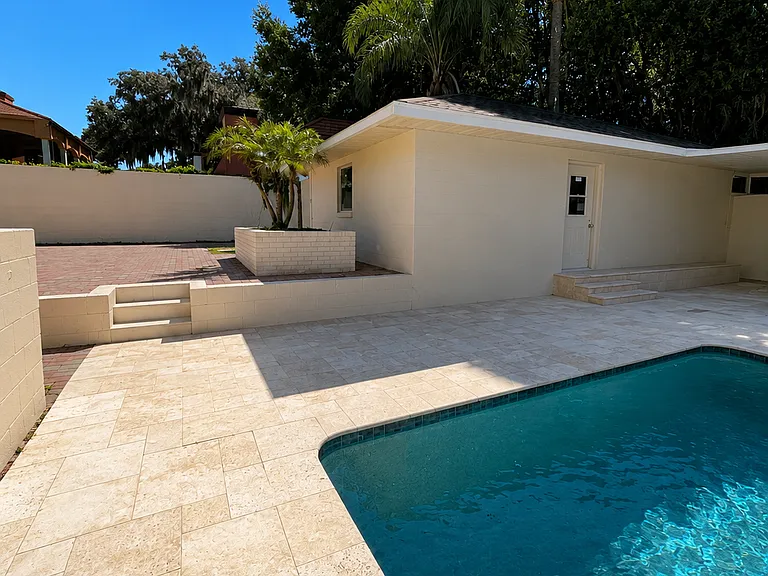 1325 N Lake Otis Dr — Photo 21