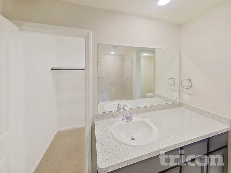 1812 Fairbanks Dr — Photo 8