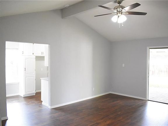 5th image of 3007 Hanover Dr