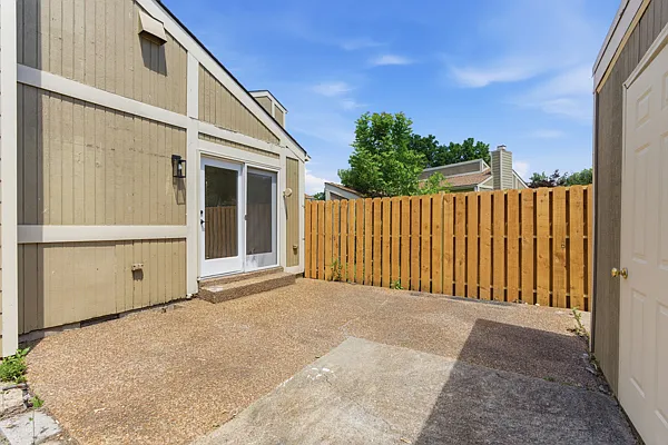 800 Williamsburg West Dr — Photo 26