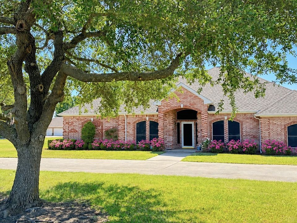 1st image of 10524 Live Oak Dr