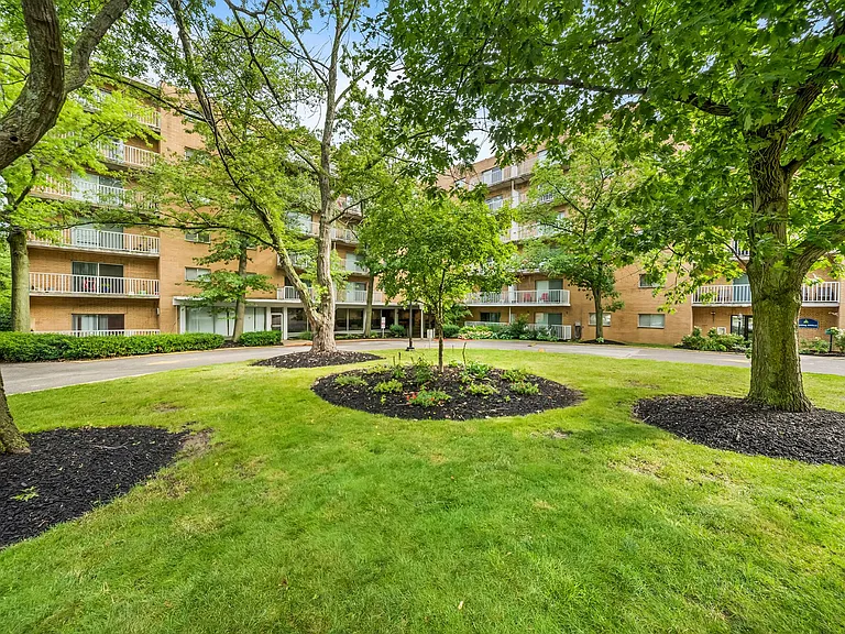 Grandview Pointe — Photo 7
