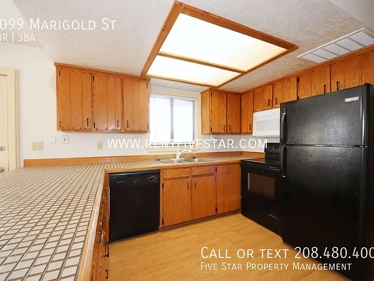 2099 Marigold St — Photo 7