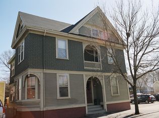 6 Hammond St, Providence, RI 02907