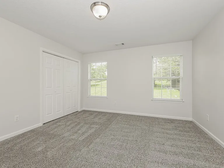 102 Polk Ct — Photo 15