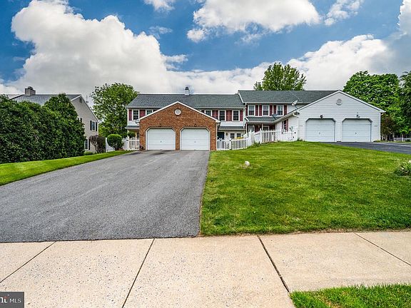 3rd image of 1766 Betz Farm Dr