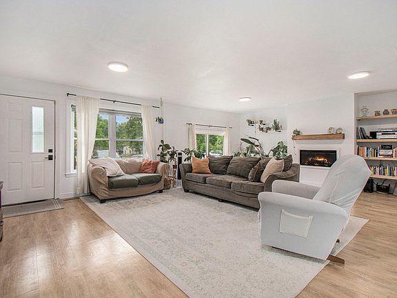 4th image of 501 Avenue J
