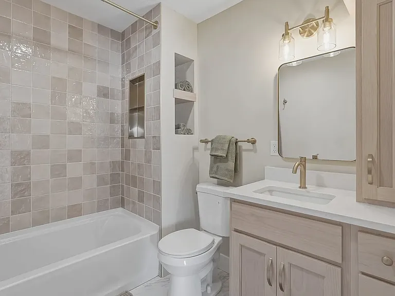 403 Highlight Dr — Photo 9
