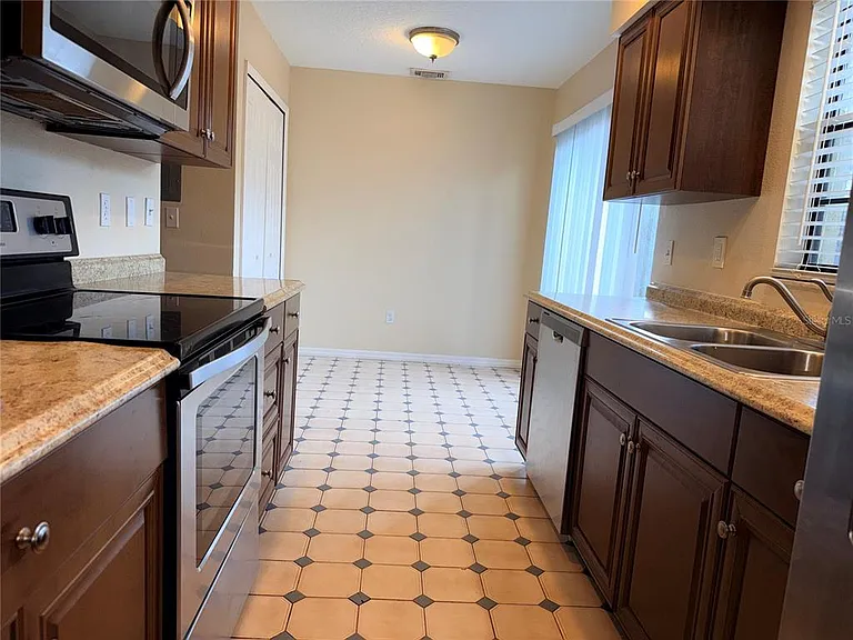 3220 Oak Lawn Pl #210 — Photo 8
