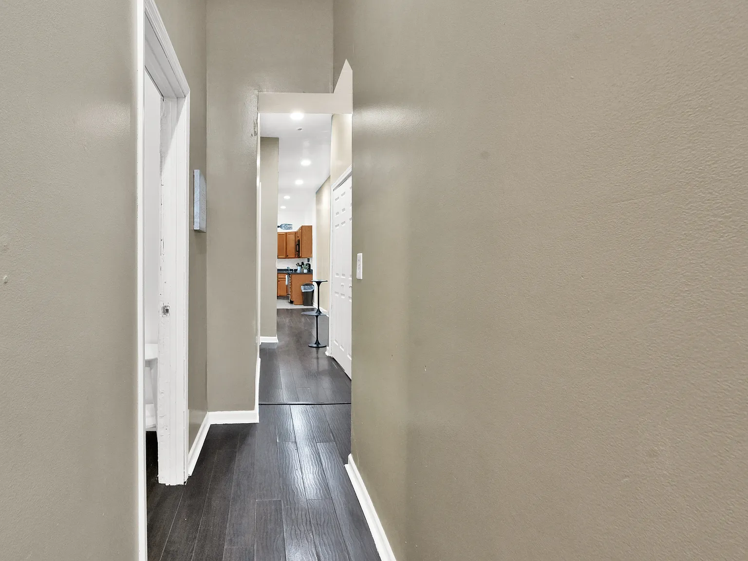 2636 Allen Ave — Photo 3