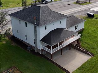 1142 Labelle Rd, La Belle, PA 15450