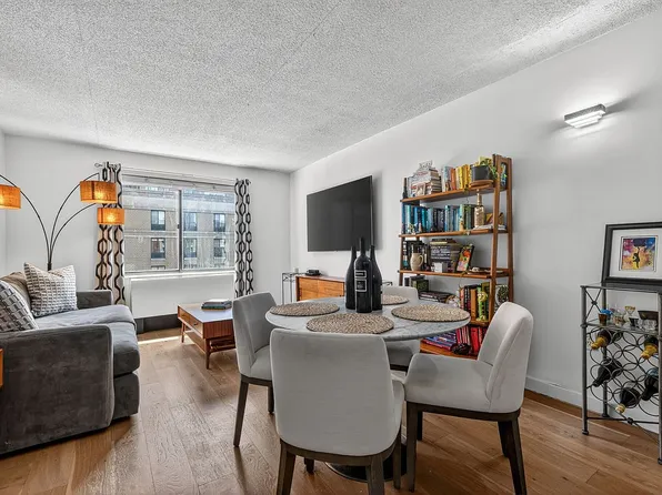 300 Rector Pl APT 8N, New York, NY 10280