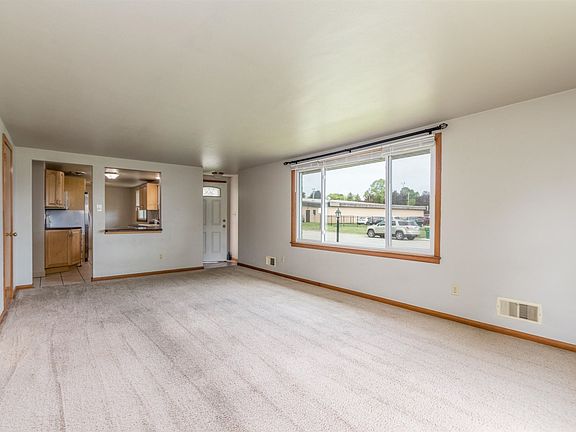 3rd image of 1241 Tilkens St