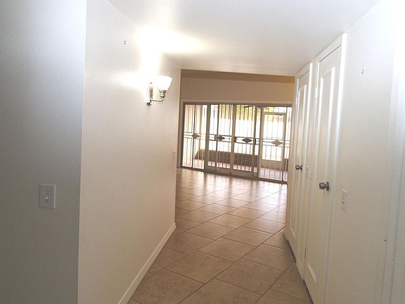 5th image of 10554 W Palmeras Dr