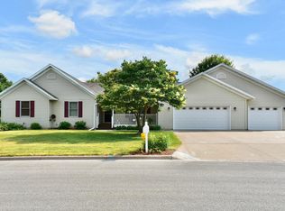 1428 Ridgewood Dr, Winona, MN 55987