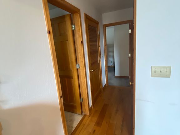 5th image of 430 Olive St