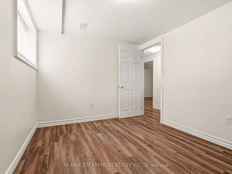 25 Briarsdale Dr — Photo 31