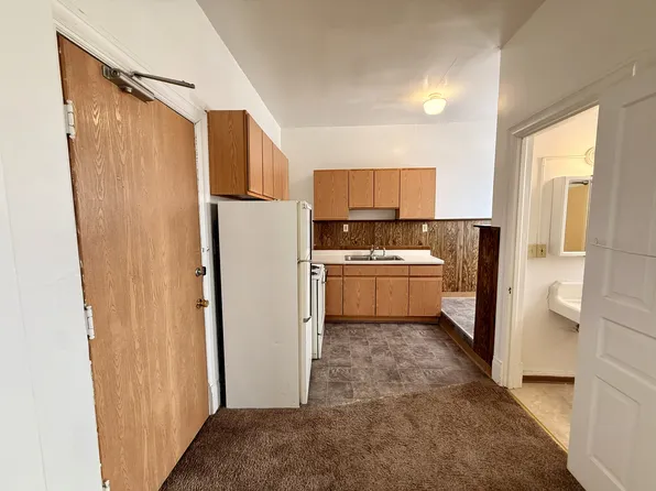 629 E 1st St, Duluth, MN