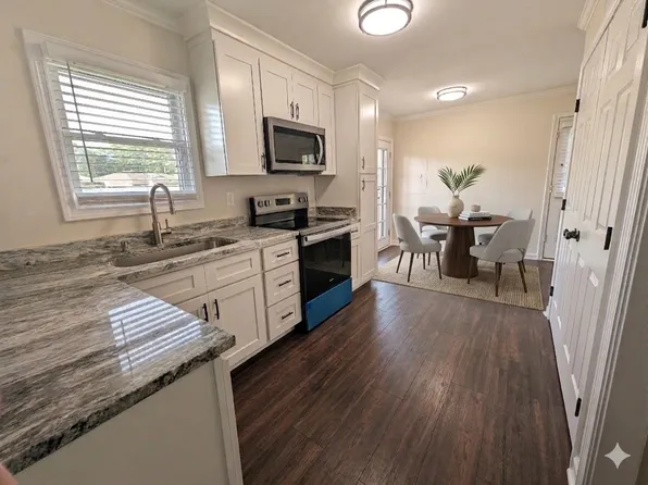 153 Seven Pines Dr, Collierville, TN 38017