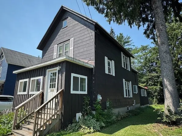 15 Hamlin St, Cortland, NY 13045