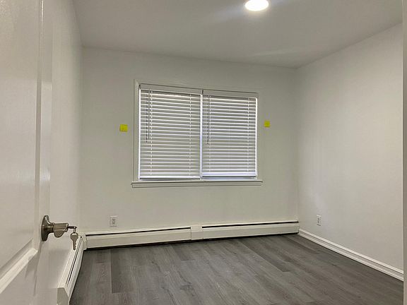 4th image of 21349 35th Ave Floor 1