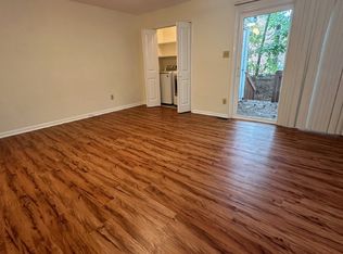 100 S Peak Dr, Carrboro, NC 27510