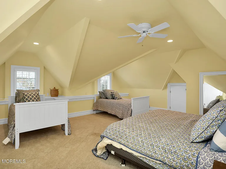 101 Tuttle Ave — Photo 43