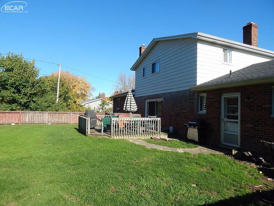 2nd image of 3234 Old Farm Rd