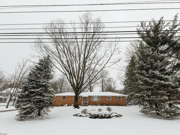 19545 Alexander Rd, Walton Hills, OH 44146