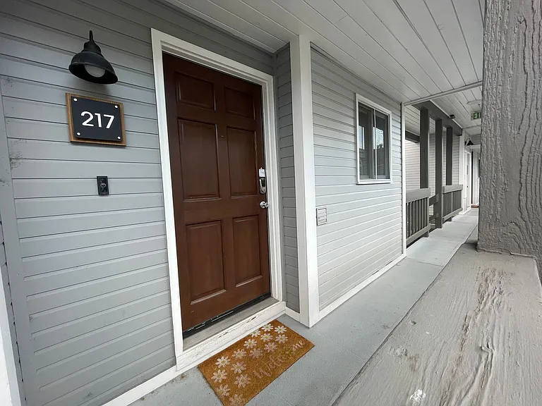 2201 Pearl St #217 — Photo 5