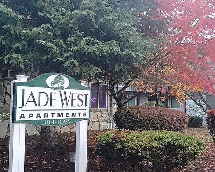Jade West Apartments - Eugene Oregon