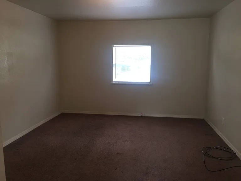 1507 N Florence Ave — Photo 9