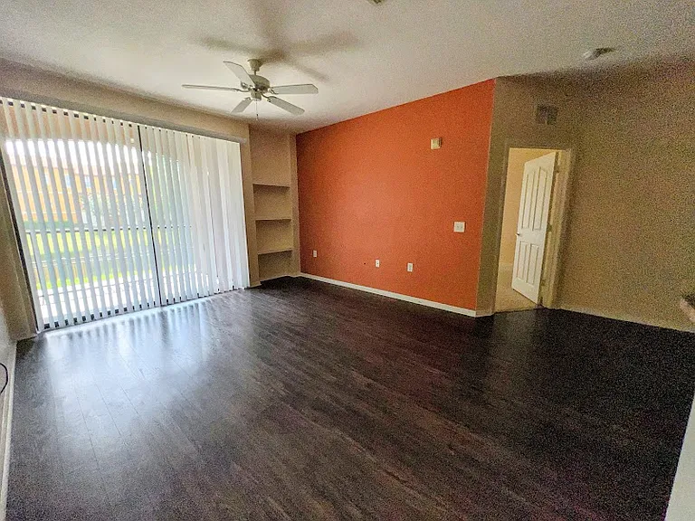 6141 Metrowest Blvd #106 — Photo 14