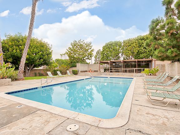 4th image of 809 Amigos Way #8798354
