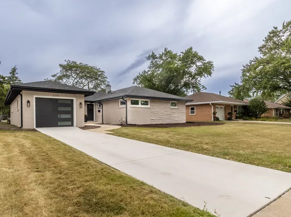 236 Tee Ln, Bloomingdale, IL 60108